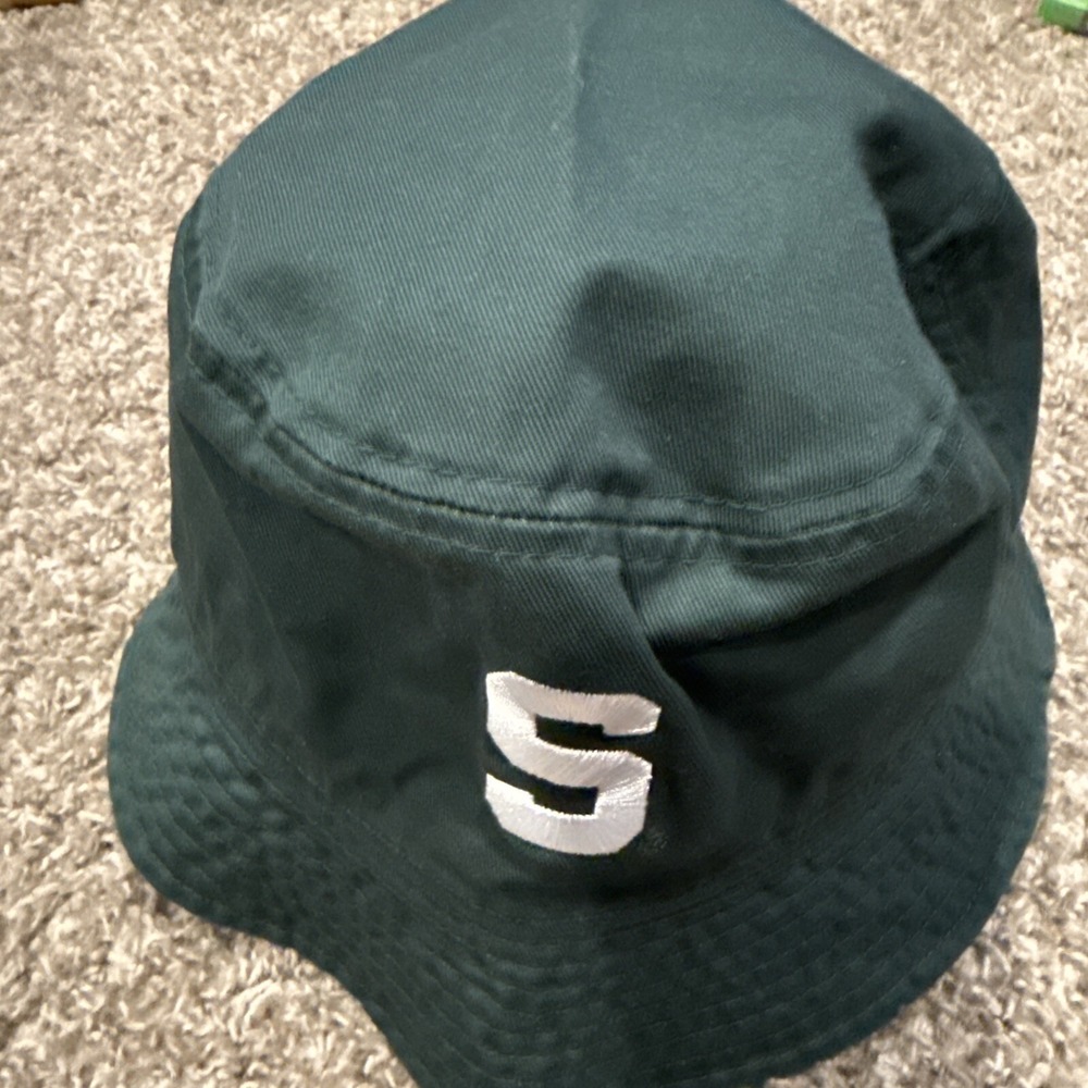Michigan State Bucket Hat Size‎ L